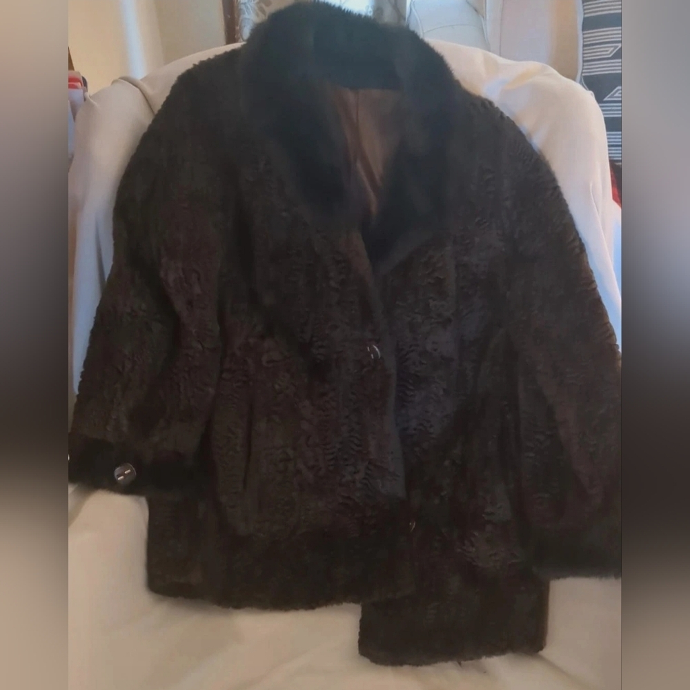 faux fur coat (petite size)